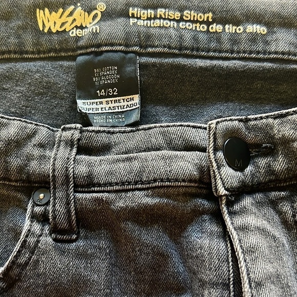 Black Washed Stretch High Rise Jean Shorts - Picture 3 of 3